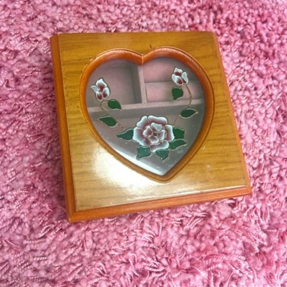 VINTAGE JEWELRY BOX - Picture 1 of 5